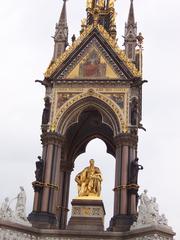 Statue of Albert in front of Royal Albert Hall