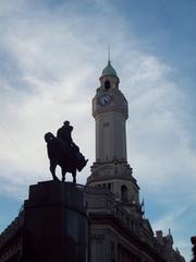 Monumento Julio A. Roca y Torre de reloj de la Municipalidad de Buenos Aires