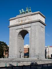 Victory Arch in Madrid under a clear blue sky