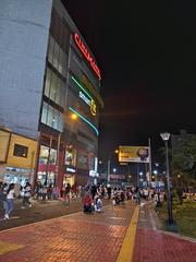 Edificio de comercio textil en Gamarra, Lima