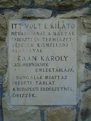 Commemorative plaque of Károly Kaán at Kaán Károly observation tower