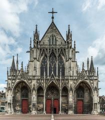 West façade of Saint-Urbain de Troyes basilica