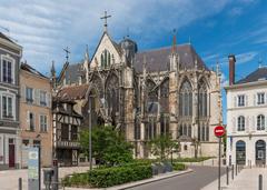 South view of the Basilique Saint-Urbain de Troyes