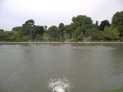 Bassin du Miroir at Château de Versailles Park