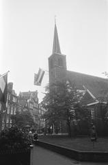 English church at Begijnenhof in Amsterdam during open day after restoration completion, exterior view, 1975