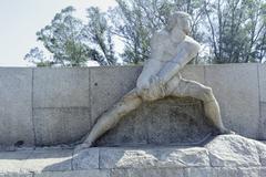 Indigenous figure pulling chains on the Monument to the Bandeiras