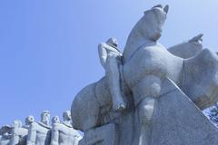 Monument to the Bandeiras in São Paulo viewed from below