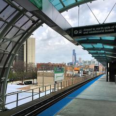 Chicago Metra train with Willis Tower in the background