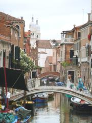 Ponti Pugni et Pazienze bridge over Rio de San Barnaba in Venice