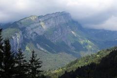 Cascade du Rouget with mountains in the background