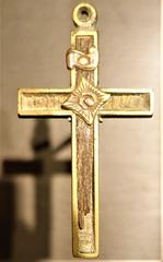 Cross from the Mission of the Guardian Angel at the Chicago History Museum