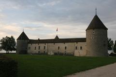 Château de Rolle on Lake Geneva with clear blue sky