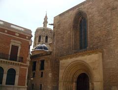 Santa Església Catedral Basílica Metropolitana de Santa Maria in València with Porta de l'Almoina and Miquelet tower