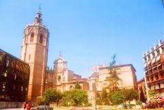 Catedral de Santa María de Valencia exterior view