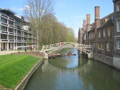 Cambridge Mathematical Bridge over river