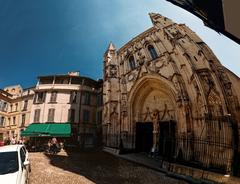 Église Saint-Pierre d'Avignon and Tour de la Garde-Robe