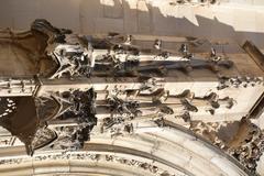 Eglise Saint-Pierre d'Avignon facade detail