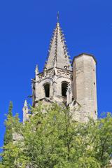 Turm der Pfarrkirche St-Pierre in Avignon