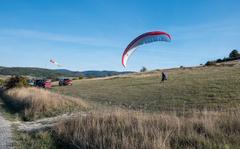 paraglider preparing at Olarizu mountain