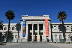 Facade of the National Museum of Natural History in July 2021