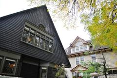 Frank Lloyd Wright Home and Studio exterior