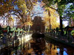 Fontaine Médicis at the Palais de Luxembourg during autumn