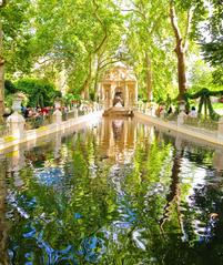 Fontaine Médicis in Paris