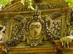 Fontaine de Médicis with incorrect arms of Marie de Médicis