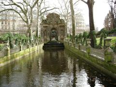 Fontana di Maria de' Medici in Luxembourg Gardens