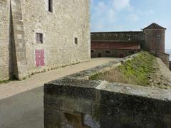 Cour et rempart du Sémaphore in Fouras, France