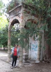 Pavilion in Parco Savorgnan, Venice with a person for height comparison