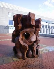 Broca Kenkenes sculpture by Vicente Larrea in front of the Artium Museum in Vitoria-Gasteiz