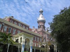 Minaret of UT taken by AndonicO