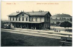 Stolpen train station with a view of the castle, 1913