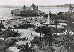 Les jardins Albert 1er et la Promenade des Anglais avec le Casino Jetée en arrière-plan