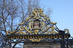 Gate to Jardin Public in Bordeaux with the city's coat of arms