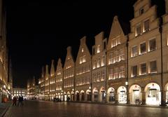 Prinzipalmarkt in Münster at night