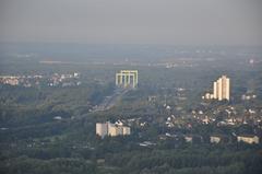 Balloon ride over Cologne with a view of Rodenkirchener Autobahnbrücke