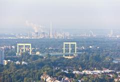 Hot air balloon ride over Cologne featuring the Rodenkirchener Autobahn Bridge