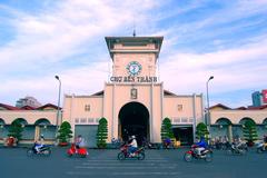 Bến Thành Market exterior view