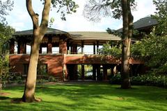 Café Brauer at Lincoln Park Zoo Nature Boardwalk