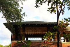 Café Brauer at Lincoln Park Zoo Nature Boardwalk