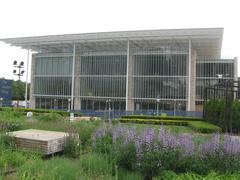 Art Institute of Chicago Modern Wing from Lurie Garden