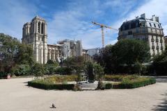 Square René-Viviani in Paris 5e, with trees and historical buildings