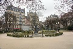 Square René-Viviani in Paris