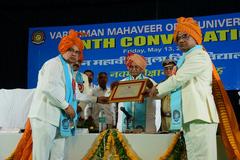 Justice Dalveer Bhandari being felicitated