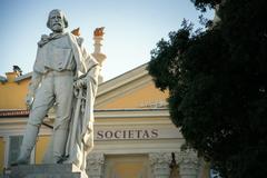 Statue Garibaldi in Nice, France