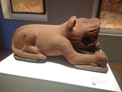 Ancient Nahua feline sculpture