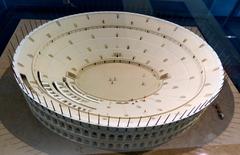 model of the 1st-century AD amphitheatre at Vesunna Museum in Périgueux