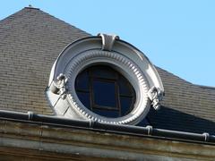 Lucarne du musée d'art et d'archéologie du Périgord à Périgueux